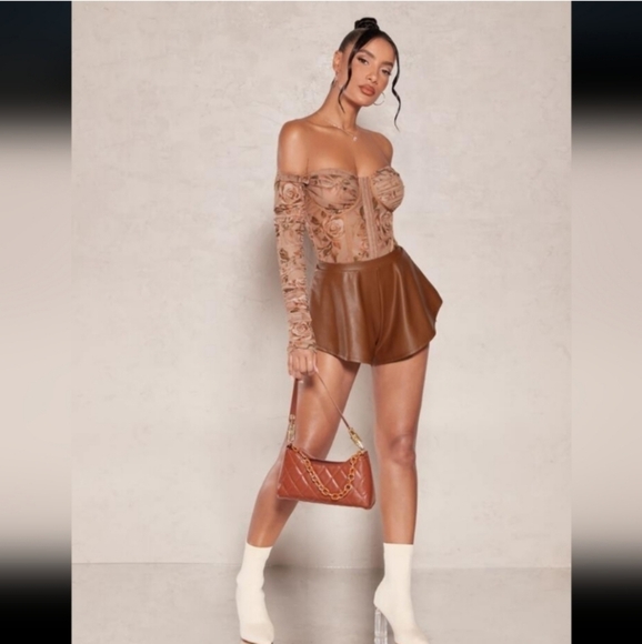 Shein Bae PU Leather Wide Leg Shorts Large  Color Coffee Bean NWT - Picture 1 of 6